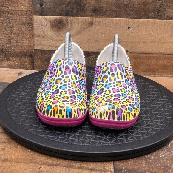 CROCS NERIA PRO II X LISA FRANK MULTICOLOR CHEETAH PRINT CLOGS SLIP ON SIZE 7 - Picture 2 of 9